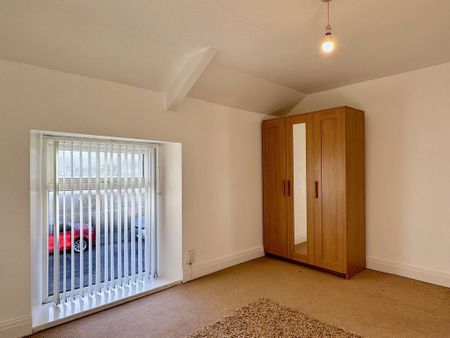 2 bedroom terraced house to rent - Photo 3