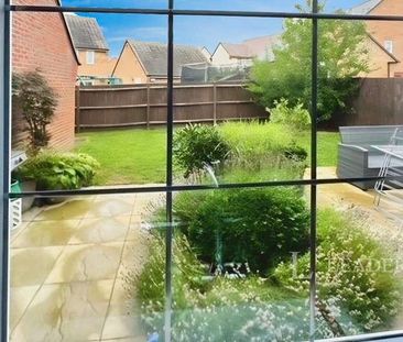 Arnold Drive, Corby, NN17 - Photo 2