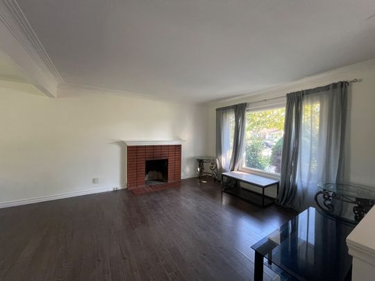 For Lease - 11 Byrne Boulevard, St. Catharines, Ontario - Photo 1