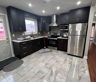 For Lease - 157 Elliott Street Unit# (Main Floor), Brampton, Ontario - Photo 5