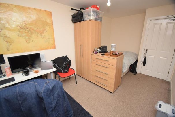 5 bedroom house to rent - Photo 1