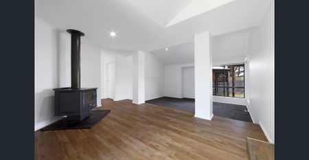 5 Bedroom house with Great Renovation - Photo 2