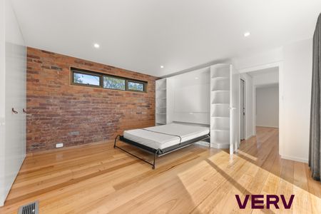 MODERN FAMILY OASIS - Photo 4