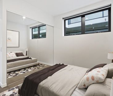 Spacious 2 Bed 2 Bath - Photo 4