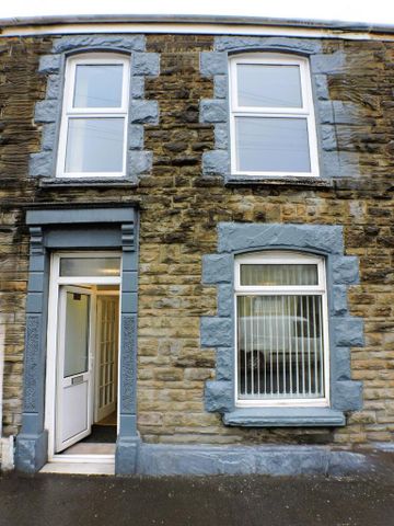 2 bedroom terraced house to rent - Photo 3
