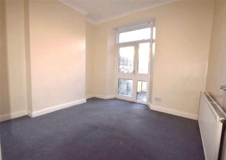 Yew Grove, London, NW2 - Photo 5