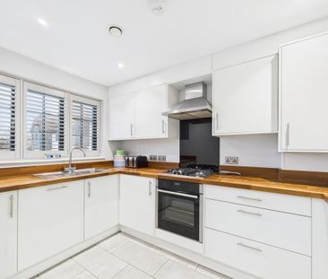 3 bedroom semi-detached house to rent - Photo 6