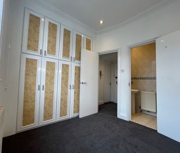 1 Bed Flat, Howitt Road, NW3 - Photo 5