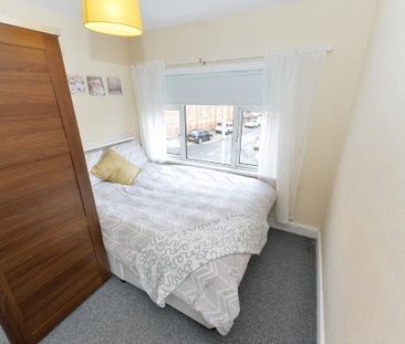 7 Ravenhill Avenue, Belfast, BT6 8LD - Photo 4