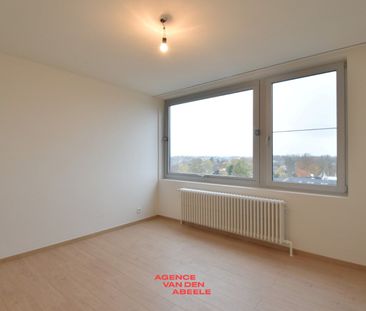 Ruim en volledig gerenoveerd appartement met 3 slaapkamers - Foto 3