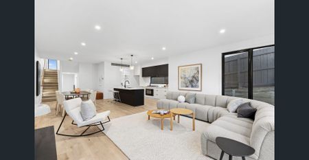 Stunning, Spacious Brand New Town Residence with Park Views - River Precinct - Photo 3