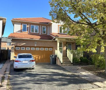 For Lease - 72 Four Seasons Circle Unit# (MAIN FLOOR), Brampton, On... - Photo 1