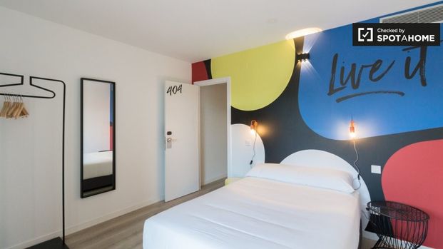 barcelona, Catalonia 08001 - Photo 1