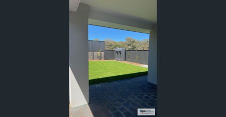 6-Month lease for 3 Bedroom Home in a Great location! - Photo 3