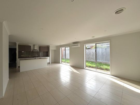 Contemporary Comfort in Curlewis - Photo 1