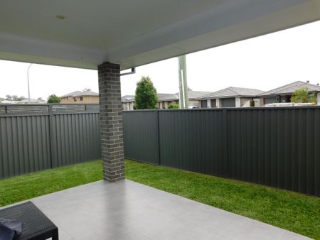 Modern Living - Photo 2