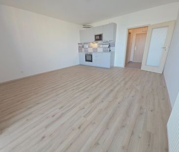Pronájem bytu 1+kk • 33 m² bez realitkyJaroslava Holečka, Kladno - ... - Photo 2
