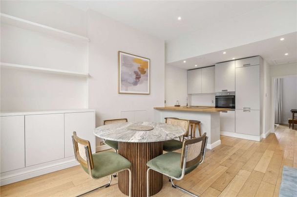 An exceptional first floor flat in the heart of Notting Hill - Photo 1
