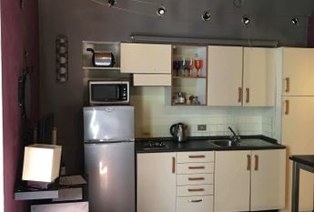 Студия возле метро Moscova