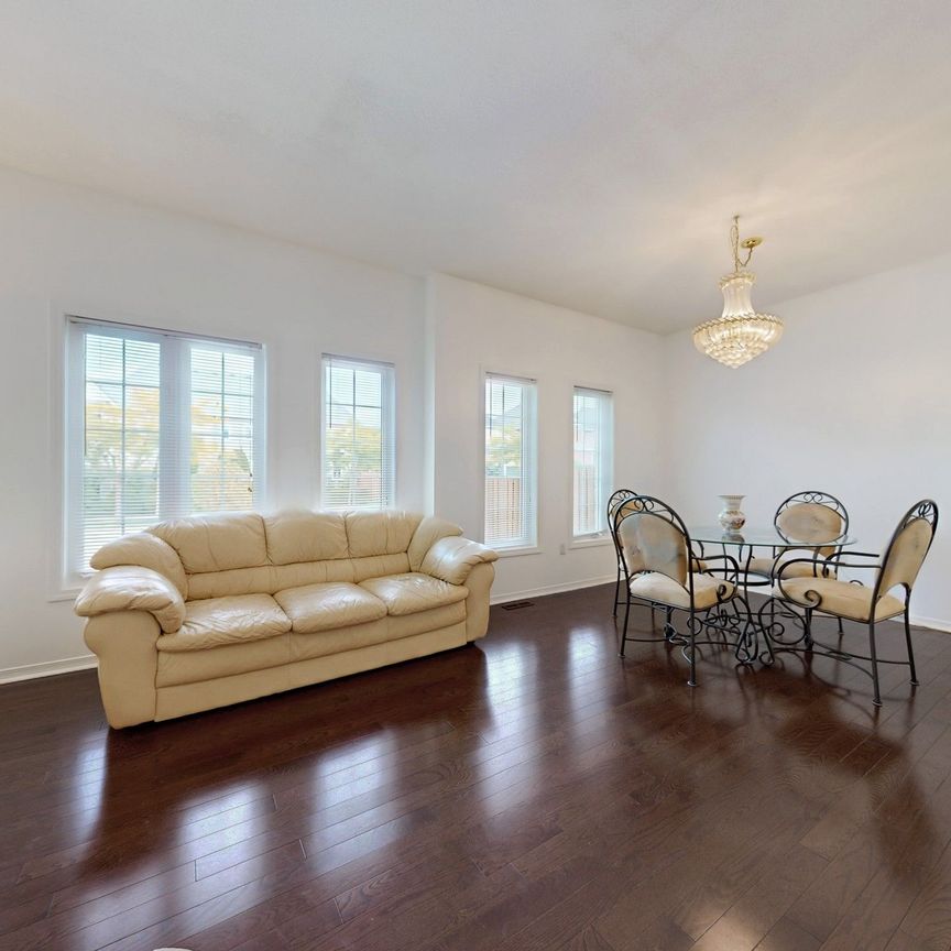 For Lease - 6509 Valiant Heights, Mississauga, Ontario - Photo 1