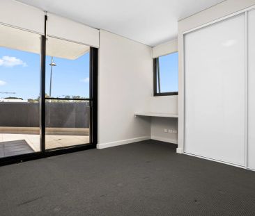 Modern Apartment in a Convenient Spearwood Location - Photo 3