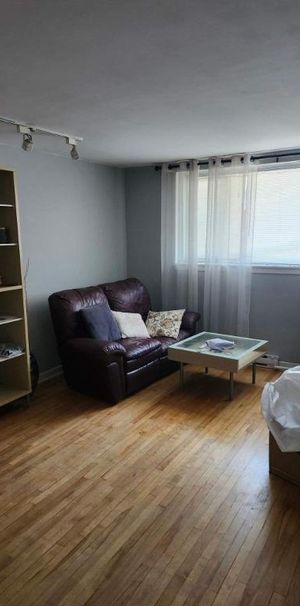 1 CH - 1 SDB - Gatineau - $1,000 /mo - Photo 1