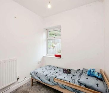 Dinas Street, Plasmarl, Swansea, SA6 - Photo 3