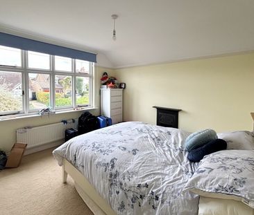 Horsell Rise, Woking, Surrey, GU21 - Photo 3