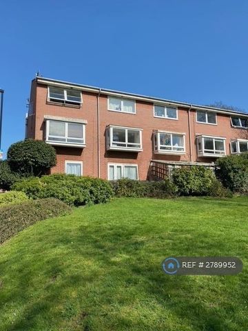 2 bedroom maisonette to rent - Photo 2