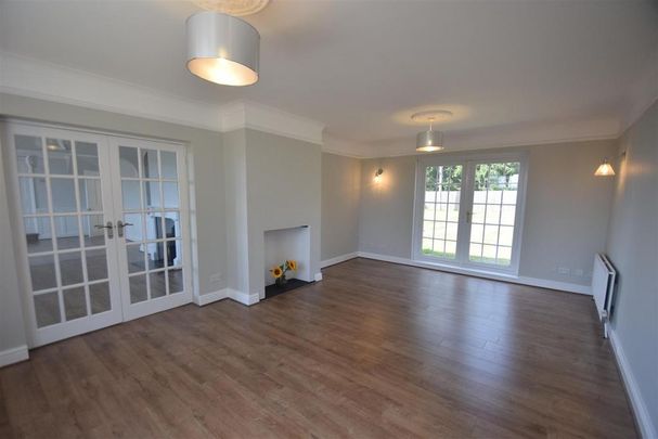 4 bedroom detached house to rent - Photo 1