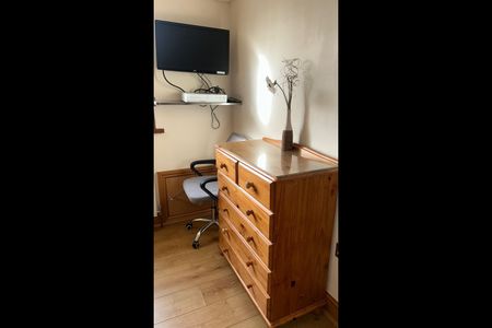 Room in a Shared House, Elm Road, E11 - Photo 2