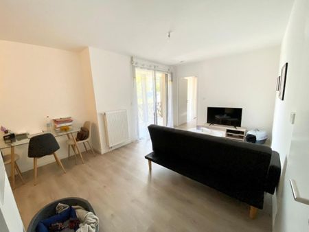 Location Appartement 2 pièces 41m² TOURS 37100 - Photo 2