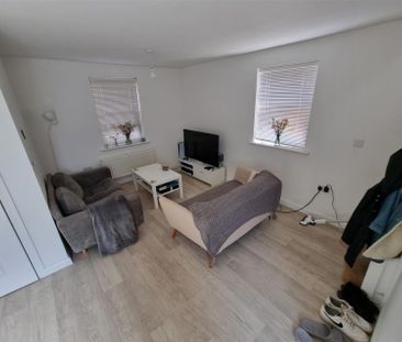 2 Bedroom House to Rent in Baker Drive, Kempston, Bedford, MK42 - Photo 3