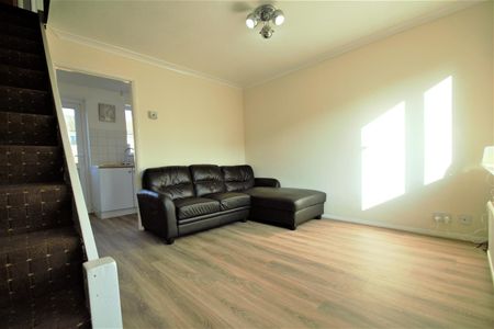 1 bedroom house - semi-detached - Photo 3