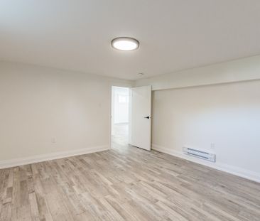 Bright 2 Bedroom Lower Unit in Welland! - Photo 4