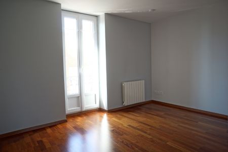 Location Appartement 1 pièce 30m² - Photo 2