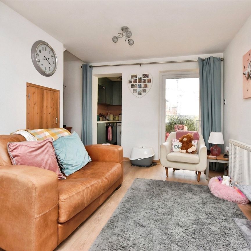 Victoria Place, Exmouth, Devon, EX8 - Photo 1