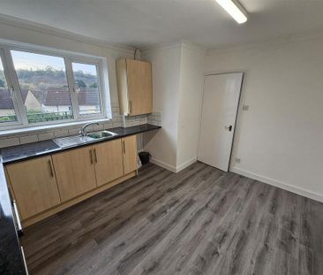 3 bedroom apartment to rent - Photo 1