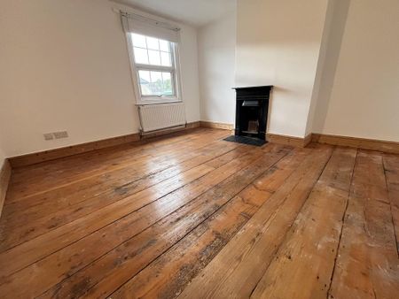 2 bedroom terraced house to rent - Photo 2