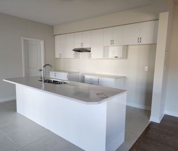 For Lease - 3160 searidge Street, Severn, Ontario - Photo 6