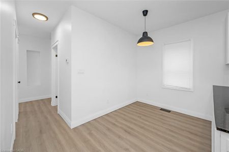 For Lease - 96 London Street, Hamilton, Ontario - Photo 2