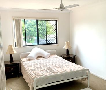 Benowa Spacious Furnished Room with Own bathroom - Photo 5