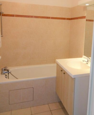 Location Appartement 2 pièces 40m² POITIERS 86000 - Photo 3