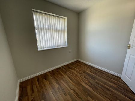 4 bedroom detached house to rent - Photo 5