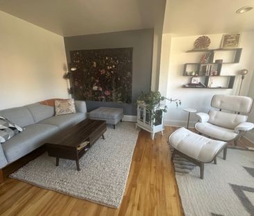 3-Bed Home with Large Yard & Multi-Car Parking | 6490 London Street... - Photo 6