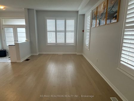 For Lease - 11 Father Muckle Avenue, Georgina, Ontario - Photo 4