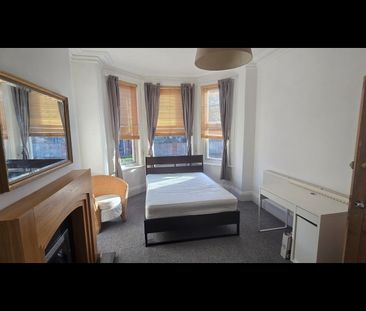 Room in a Shared House, Arthington View, LS10 - Photo 1