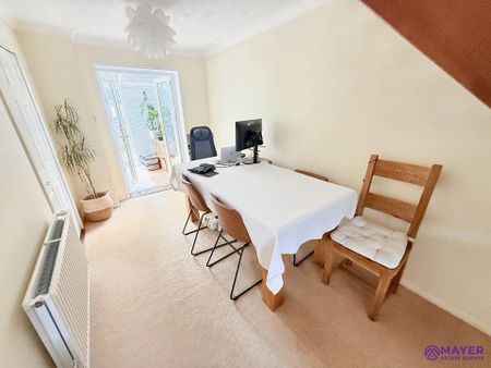 Redwood Drive, Plymouth - Photo 3