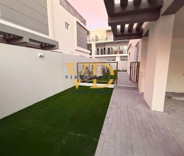 3BR | CORNER | BACK TO BACK | BEAUTIFUL GARDEN - Photo 2