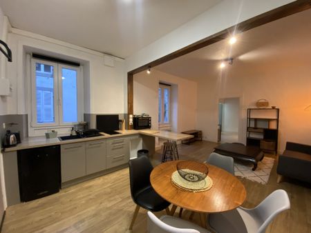 A Louer. Libre Immédiatement. Quimper Centre Ville – Appartement T2 Meublé de 45 m² ! - Photo 2